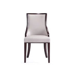 Grandes chaises de salle à manger en similicuir