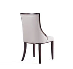 Grandes chaises de salle à manger en similicuir